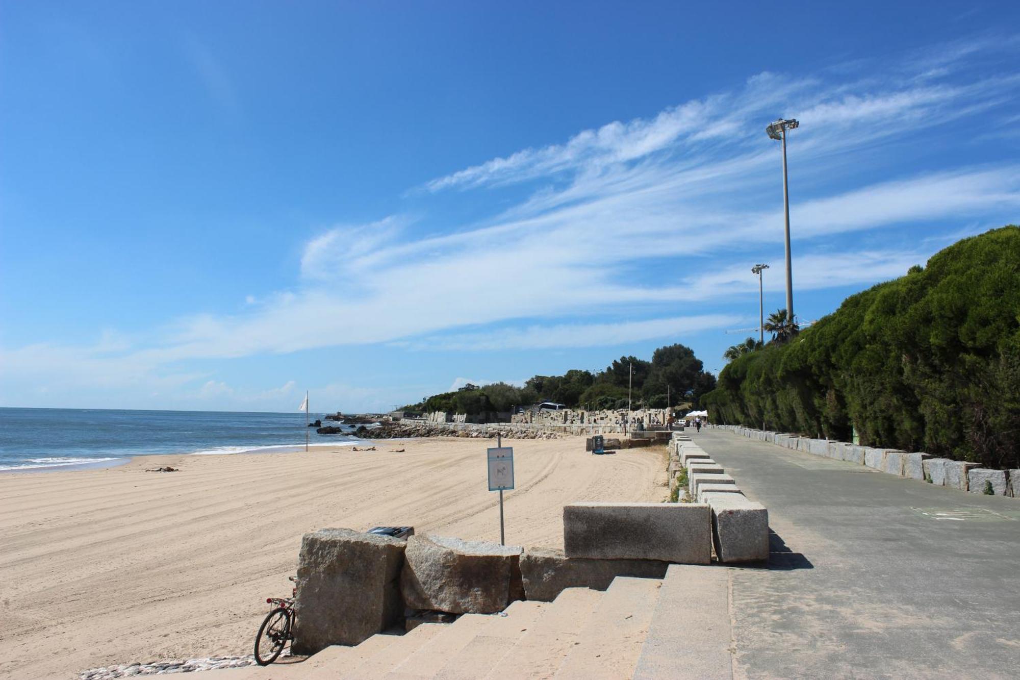 Encosta'S Beach Paco de Arcos Luaran gambar